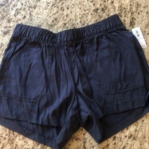 Brand new mid rise soft pull on short
